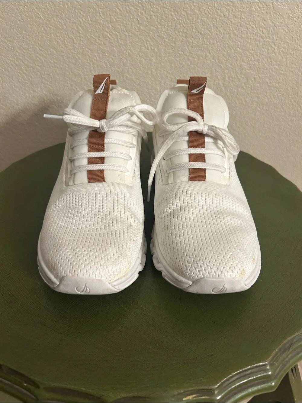 Nautica White Knit Sneakers with Brown Pull-Tab